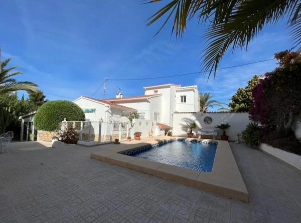 Casa independiente en calle els Lleons s/n