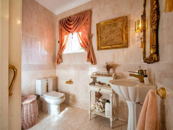 Casa independiente en calle Turquesa