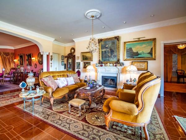 Casa independiente en calle Turquesa