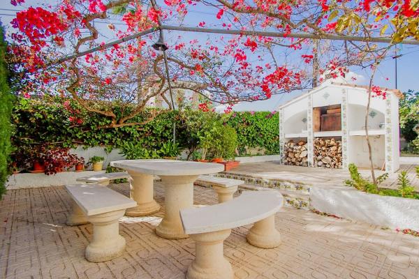 Casa independiente en calle Capricorn