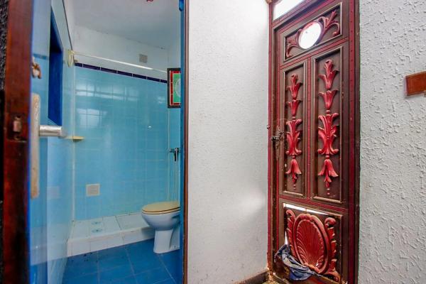 Chalet pareado en calle Urania