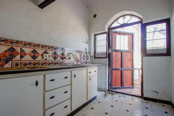 Chalet pareado en calle Urania