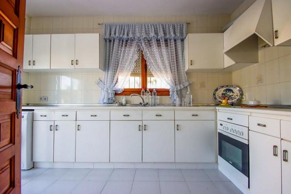 Casa independiente en calle Capricorn