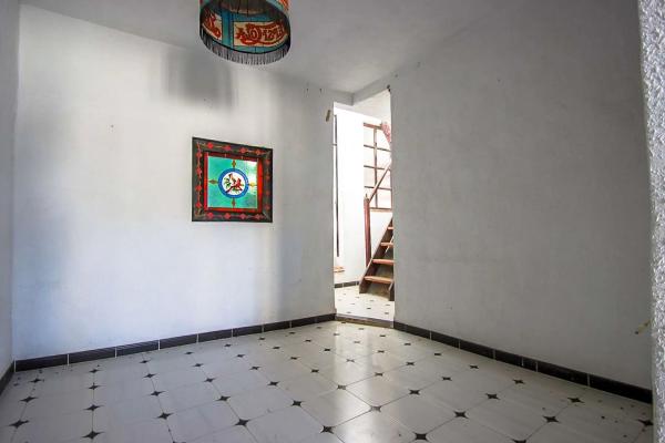 Chalet pareado en calle Urania