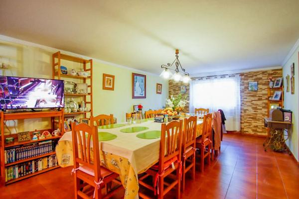 Casa independiente en calle Capricorn