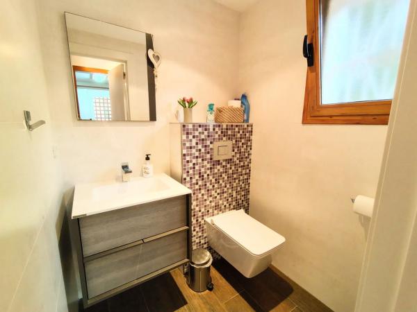 Chalet adosado en calle Cometa Halley