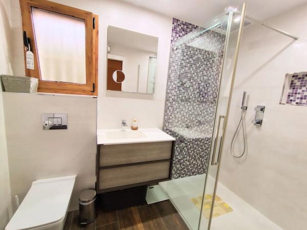 Chalet adosado en calle Cometa Halley