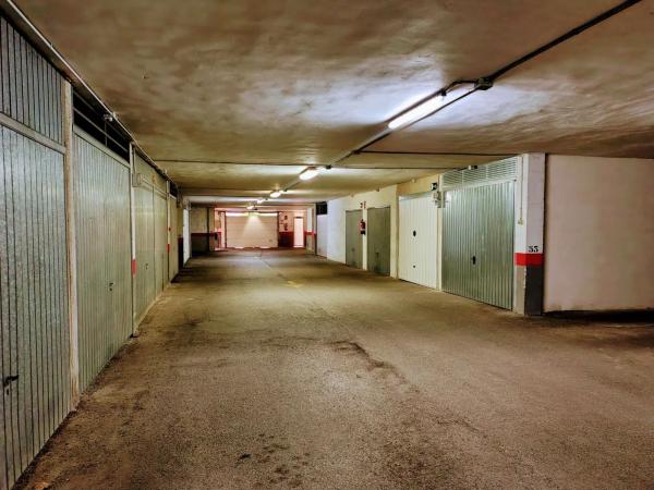 Chalet adosado en calle Cometa Halley