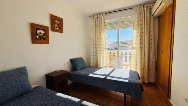 Chalet adosado en CL Riu Verd, 9