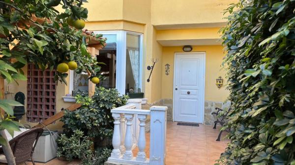 Chalet adosado en CL Riu Verd, 9