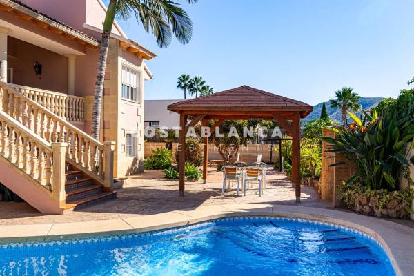 Chalet en calle Formentera