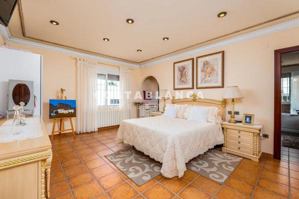 Chalet en calle Formentera