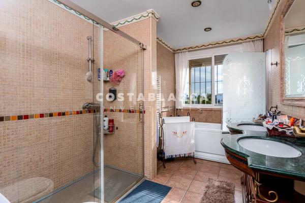 Chalet en calle Formentera