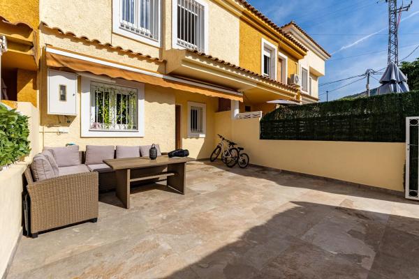 Chalet en calle Serra Gelada