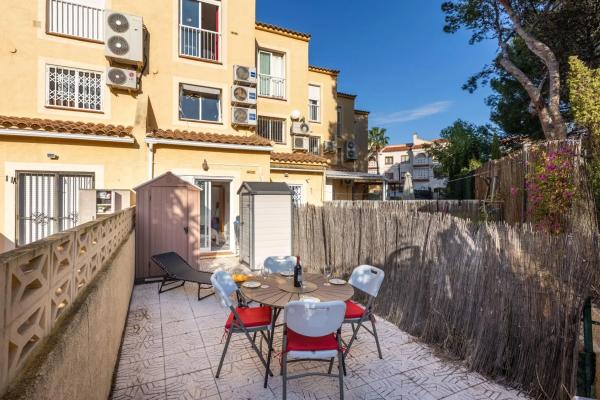 Chalet adosado en calle de Tritó