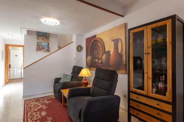 Chalet adosado en calle de Tritó