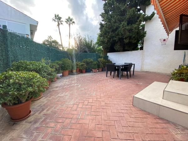 Chalet adosado en calle Racó del Mozul