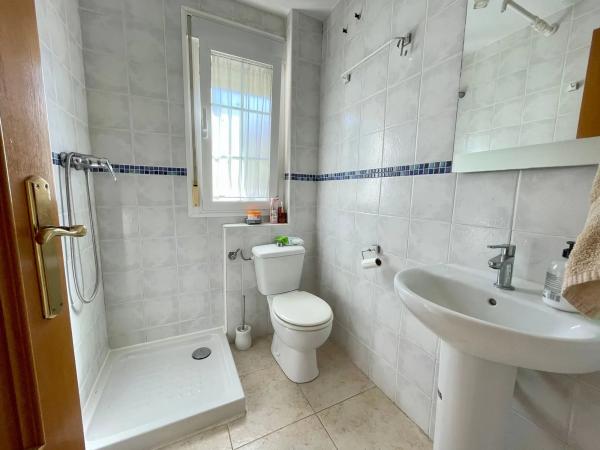 Chalet adosado en calle Cormorà