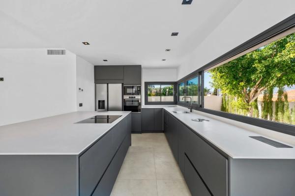 Casa independiente en calle Orendella