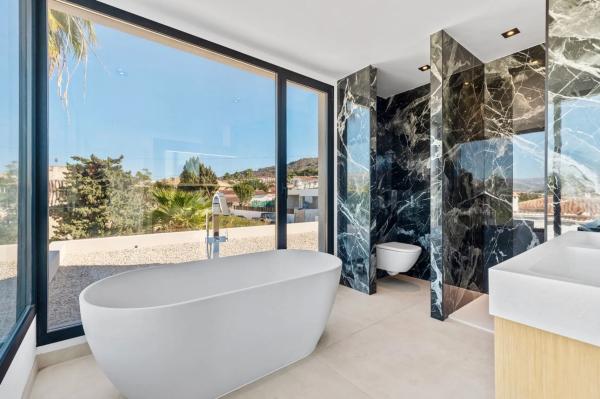 Casa independiente en calle Orendella