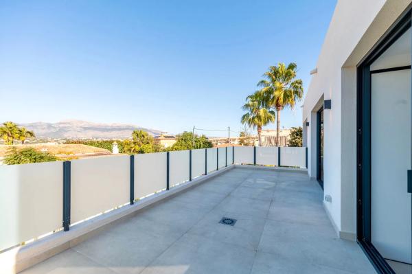 Casa independiente en calle Orendella