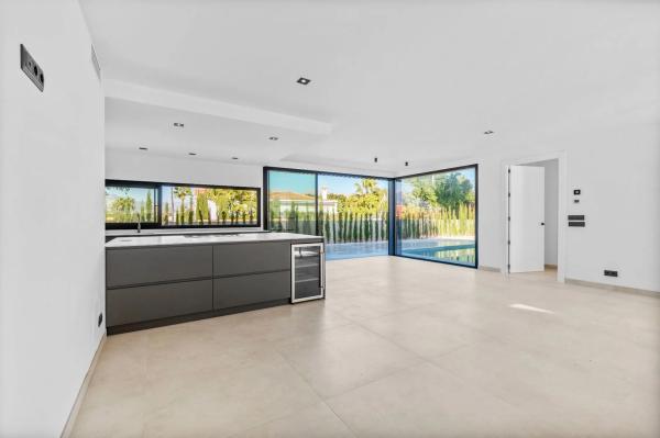 Casa independiente en calle Orendella