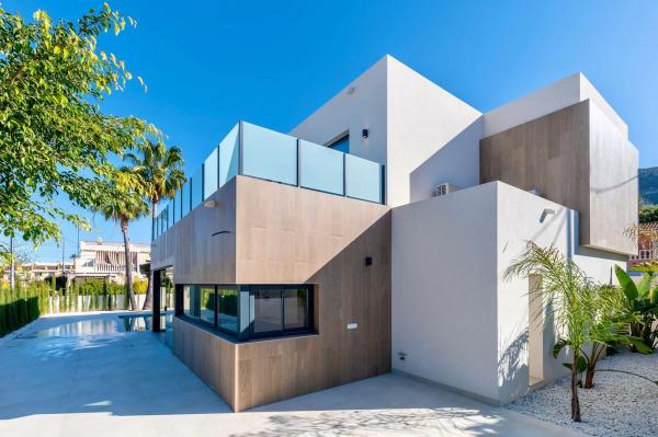 Casa independiente en calle Orendella