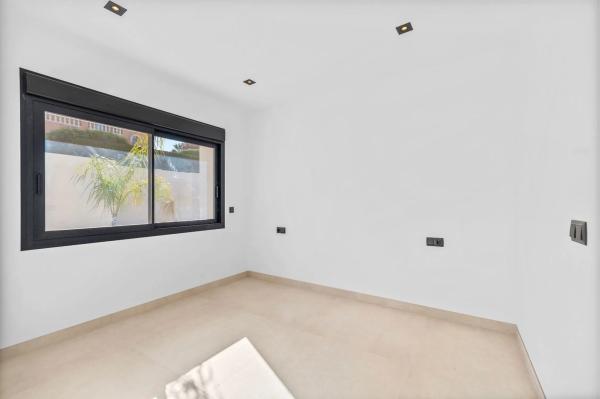 Casa independiente en calle Orendella