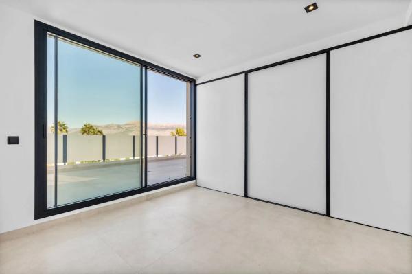 Casa independiente en calle Orendella