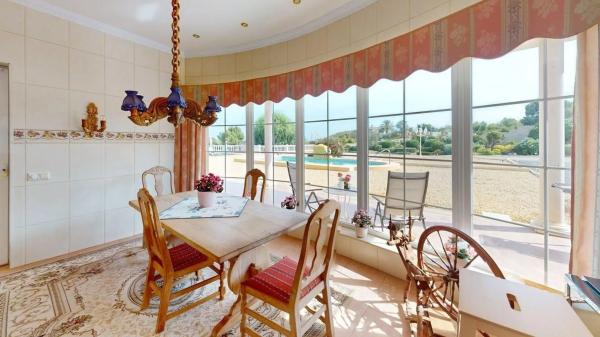 Casa independiente en camino del Maset