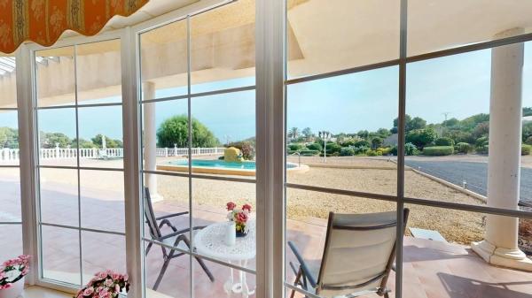 Casa independiente en camino del Maset