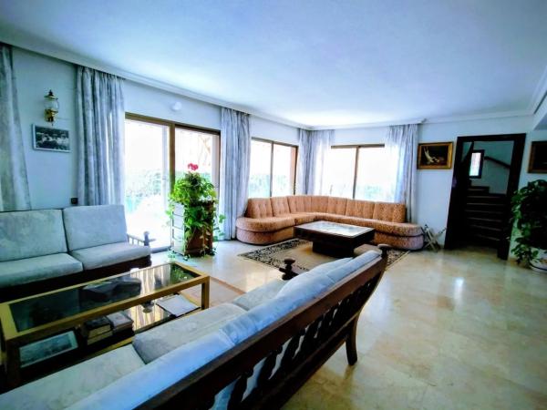 Casa independiente en calle Morena