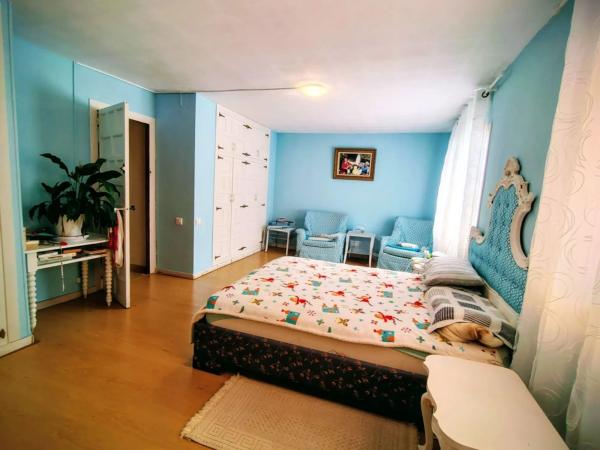 Casa independiente en calle Morena