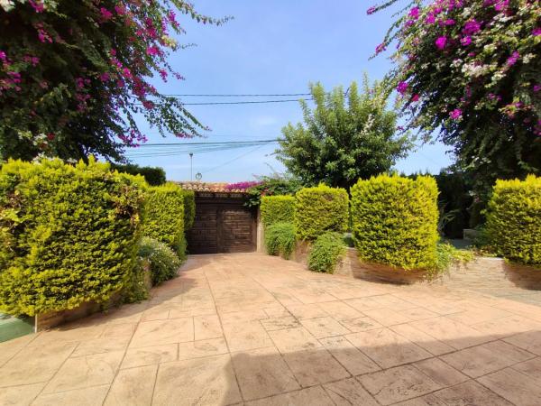 Casa independiente en calle Morena