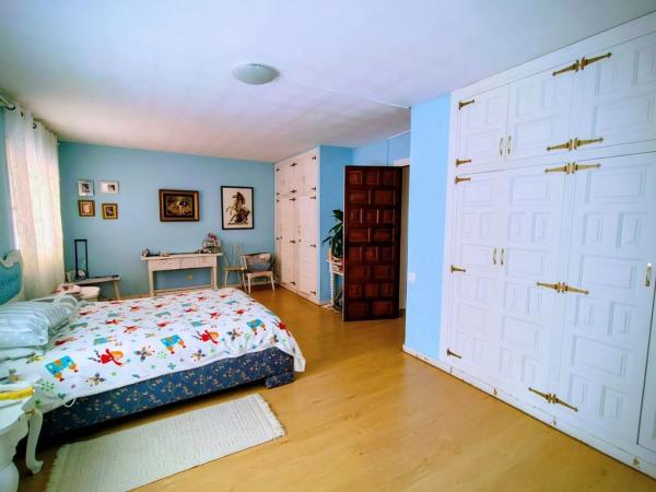 Casa independiente en calle Morena