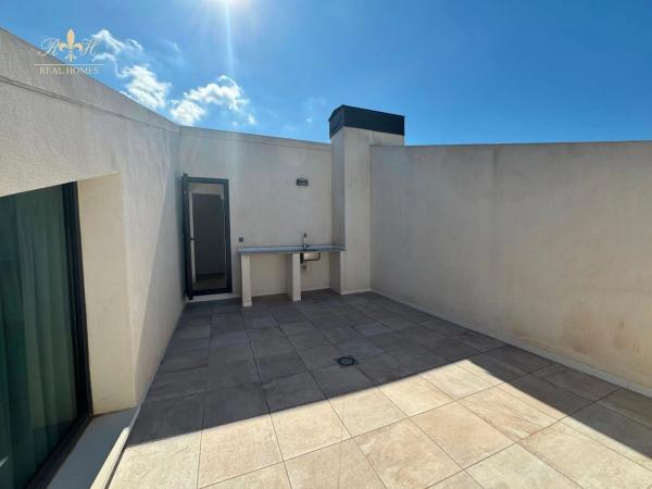 Chalet adosado en calle Serra Gelada