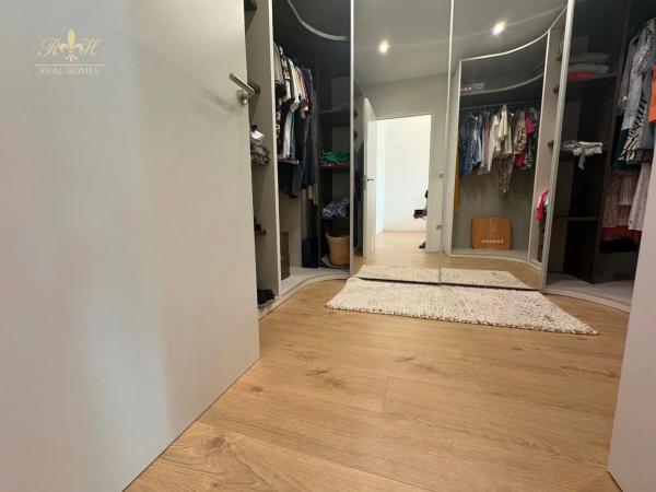 Chalet adosado en calle Serra Gelada