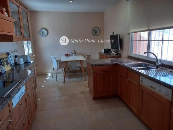 Casa independiente en calle Orendella