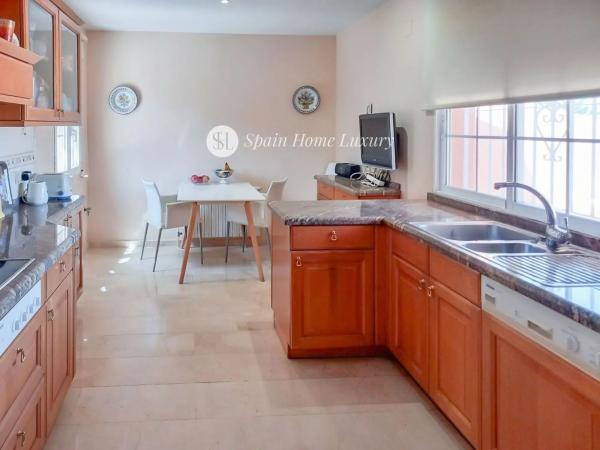 Casa independiente en calle Orendella