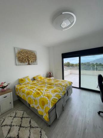 Casa independiente en avenida Marina Baixa, 15 -9