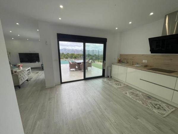 Casa independiente en avenida Marina Baixa, 15 -9