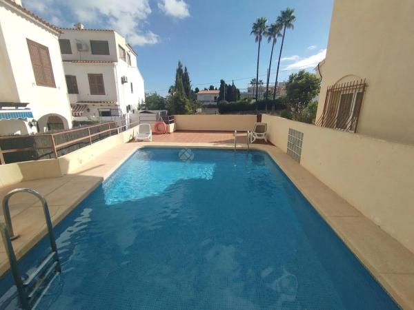 Chalet adosado en calle Otari