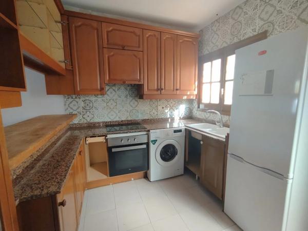 Chalet adosado en calle Otari