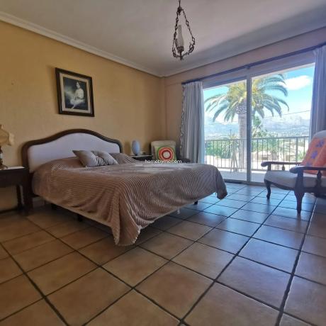 Casa independiente en calle Paradís