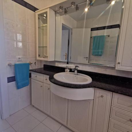 Casa independiente en calle Paradís