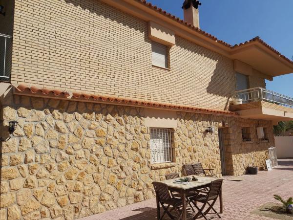 Chalet adosado en calle Galatea