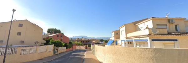 Chalet adosado en calle Galatea