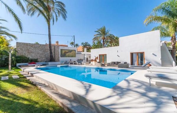 Casa independiente en calle Copenhague