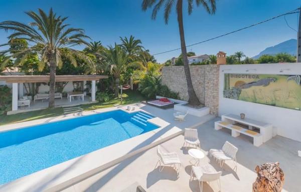 Casa independiente en calle Copenhague