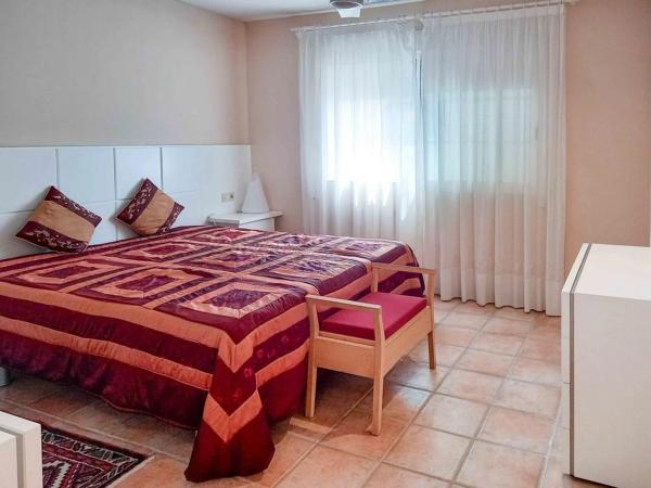 Casa independiente en calle Tità